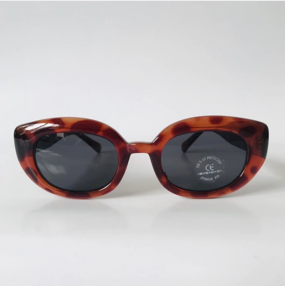 Vintage Sunglasses - Brown Rounded Rim